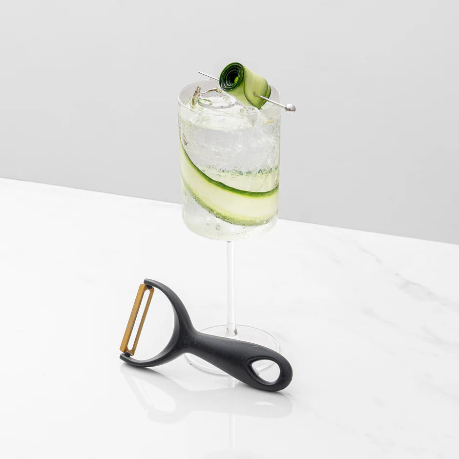 Durable citrus peeler with sharp stainless steel blade