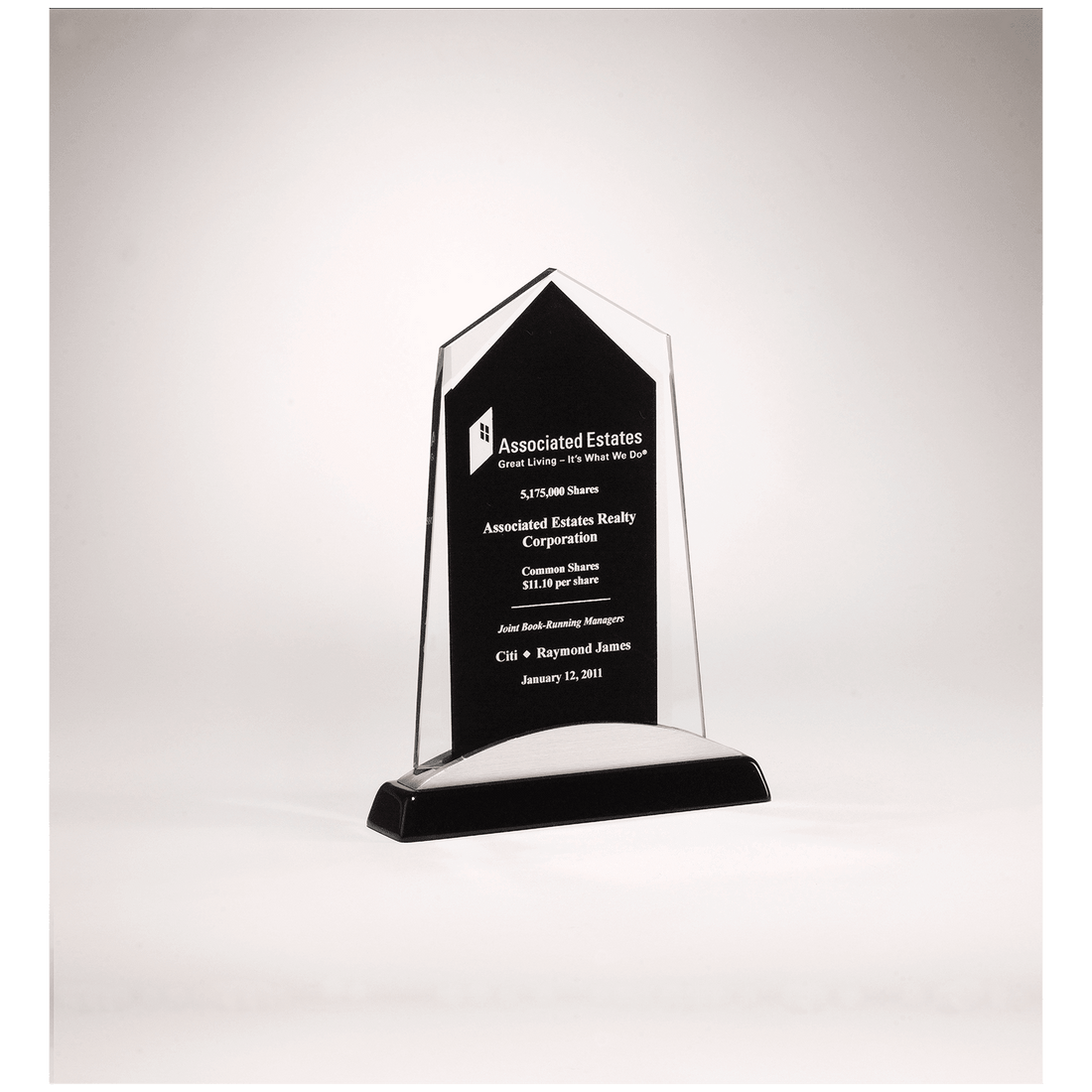 6 5/8" x 9 7/8" Apex Series Glass Award, Black Piano Finish Base with Silver Aluminum Accent