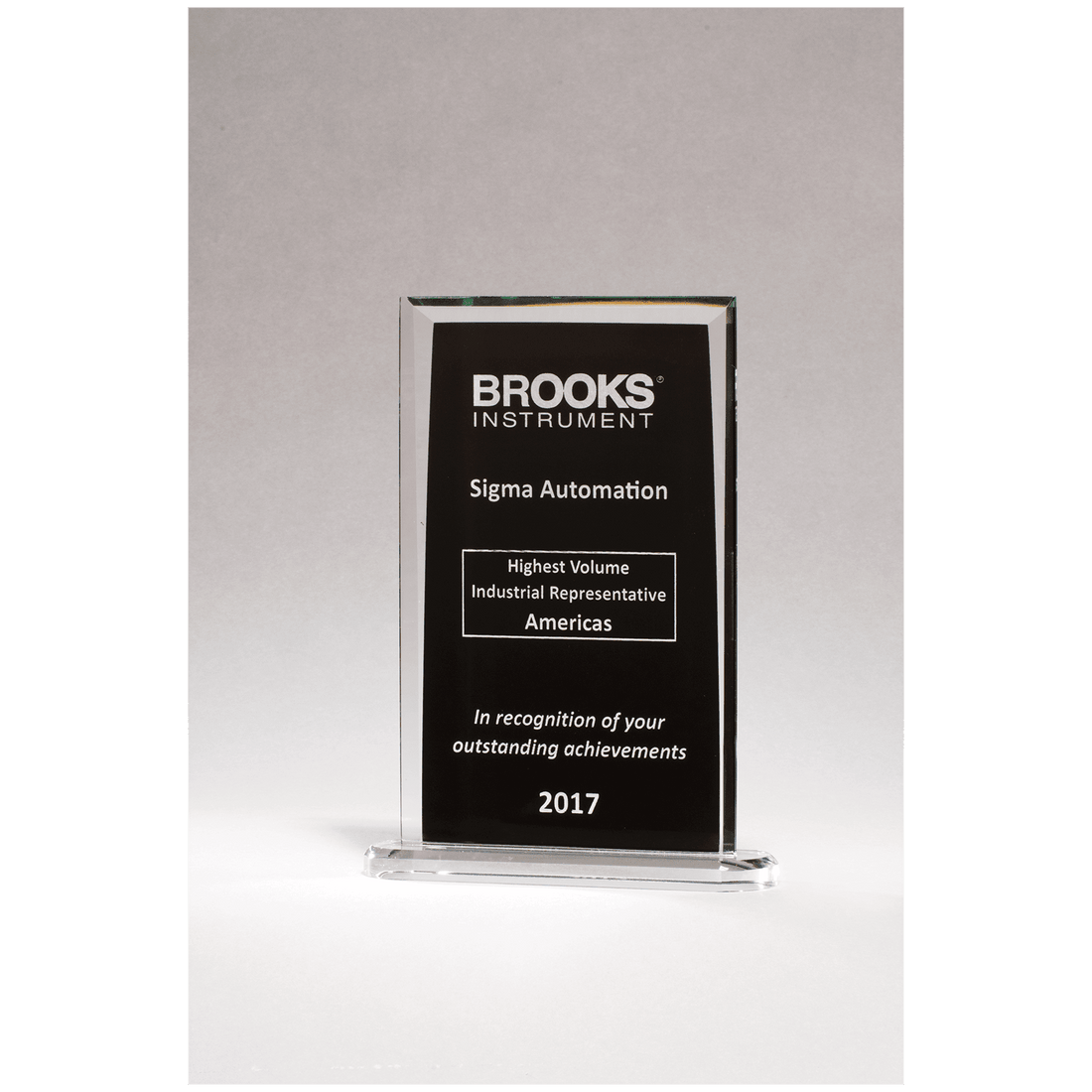 6 1/4" x 8 1/4" Rectangular Glass Award with Black Silkscreened Center
