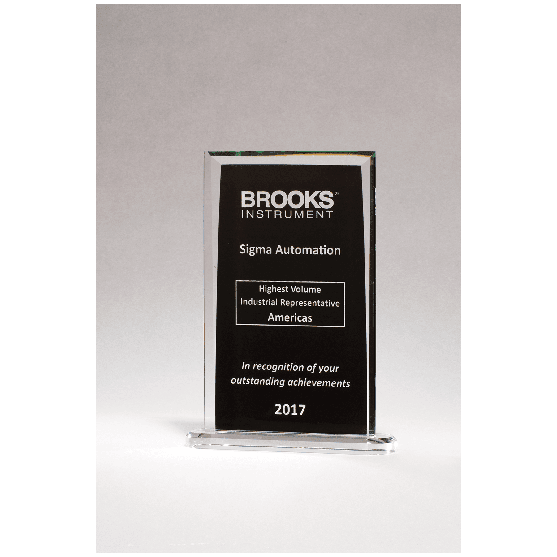 6 1/4" x 8 1/4" Rectangular Glass Award with Black Silkscreened Center