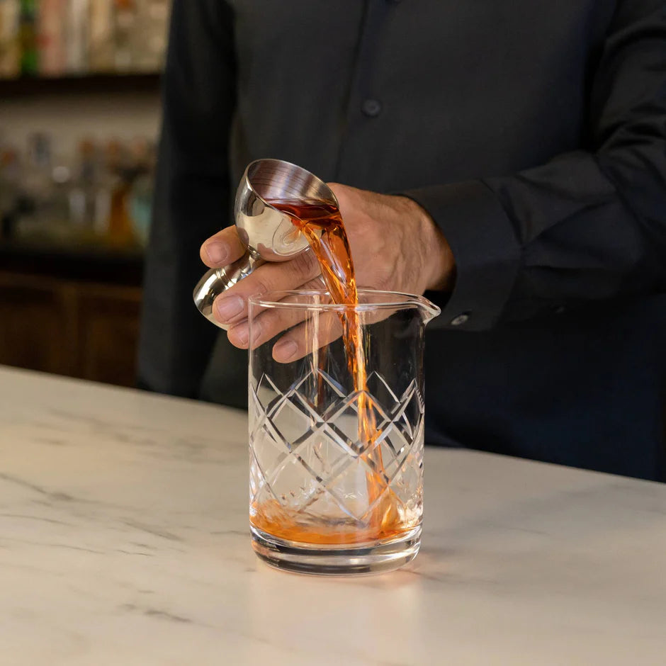 Diamond Cut Cocktail Mixing Glass | EngraveIt 