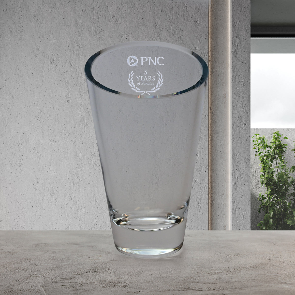 Westcott Vase 8"; sample personalization shown